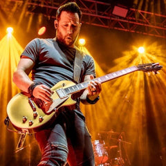 Sean Hurwitz (Smash Mouth) – Born in Israel in 1979, Sean Hurwitz is a Los Angeles-based guitarist, songwriter, producer. He’s... (CFG Cable Free Guitar artist)